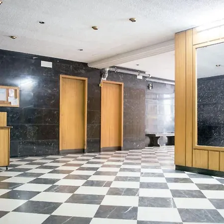 Stylish In Center Apartament *